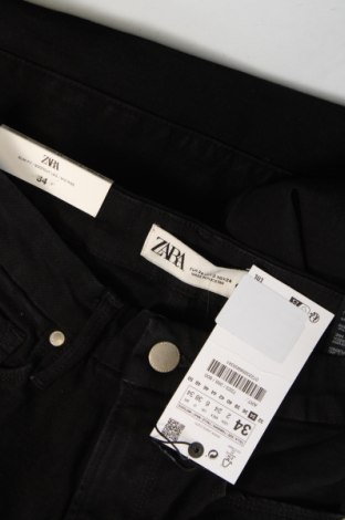 Дамски дънки Zara, Размер XS, Цвят Черен, Цена 43,36 лв.