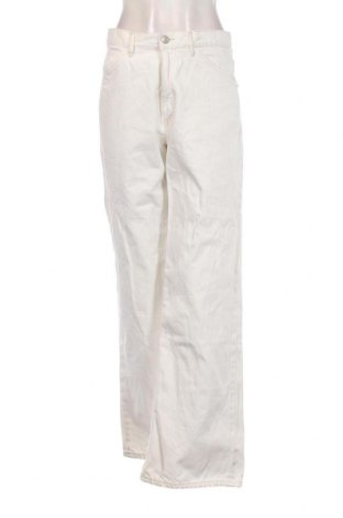 Дамски дънки Zara, Размер M, Цвят Бял, Цена 15,60 лв.