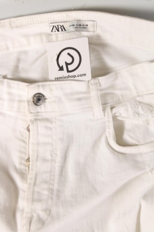 Dámske džínsy  Zara, Veľkosť XL, Farba Biela, Cena  37,42 €