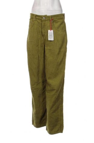 Дамски джинси BDG, Размер L, Цвят Зелен, Цена 35,34 лв.