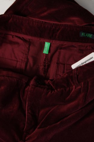Pantaloni de velvet de femei United Colors Of Benetton, Mărime M, Culoare Roșu, Preț 68,07 Lei