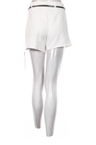 Дамски къс панталон, Размер M, Цвят Бял, Цена 17,65 лв.