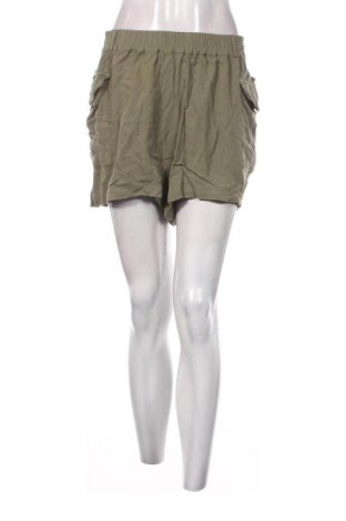 Дамски къс панталон, Размер L, Цвят Зелен, Цена 11,73 лв.