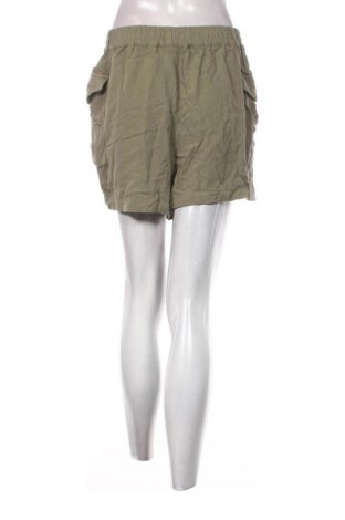 Pantaloni scurți de femei, Mărime L, Culoare Verde, Preț 26,93 Lei
