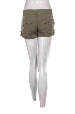 Damen Shorts, Größe M, Farbe Grün, Preis € 5,25
