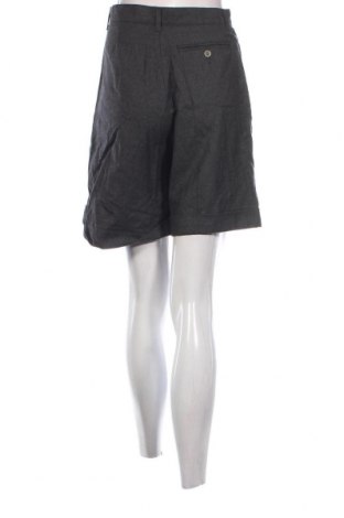 Pantaloni scurți de femei, Mărime XS, Culoare Gri, Preț 29,92 Lei