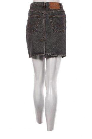Γυναικείο κοντό παντελόνι, Μέγεθος S, Χρώμα Γκρί, Τιμή 5,54 €