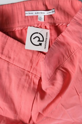 Дамски къс панталон & Other Stories, Размер S, Цвят Розов, Цена 48,00 лв.