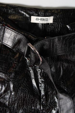Дамски къс панталон 4th & Reckless, Размер L, Цвят Черен, Цена 13,60 лв.