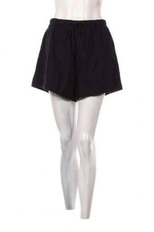Дамски къс панталон Abercrombie & Fitch, Размер M, Цвят Черен, Цена 48,00 лв.