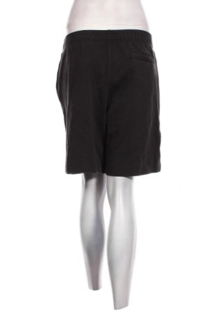Дамски къс панталон Adidas Originals, Размер L, Цвят Черен, Цена 34,00 лв.