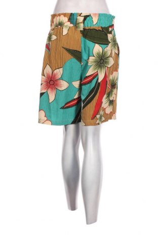 Дамски къс панталон Airisa, Размер M, Цвят Многоцветен, Цена 10,83 лв.