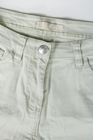 Дамски къс панталон Amisu, Размер S, Цвят Зелен, Цена 18,82 лв.
