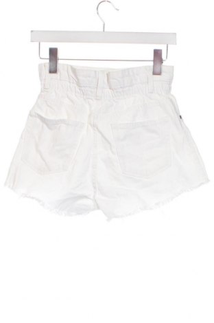 Damen Shorts Bershka, Größe S, Farbe Weiß, Preis 13,22 €