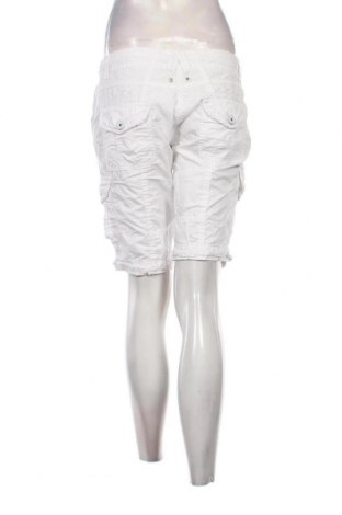 Damen Shorts Blind Date, Größe S, Farbe Weiß, Preis 3,97 €