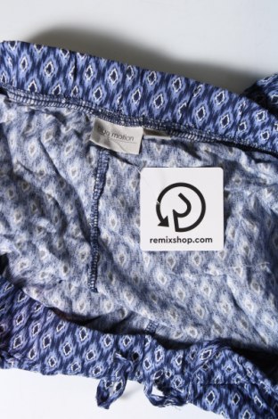Дамски къс панталон Blue Motion, Размер L, Цвят Многоцветен, Цена 10,83 лв.