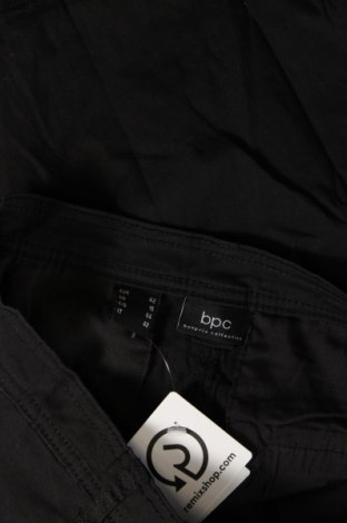 Дамски къс панталон Bpc Bonprix Collection, Размер L, Цвят Черен, Цена 19,00 лв.