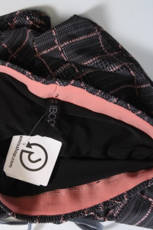 Γυναικείο κοντό παντελόνι Cotton On, Μέγεθος XS, Χρώμα Πολύχρωμο, Τιμή 5,54 €