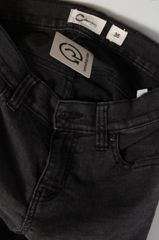 Дамски къс панталон Cubus, Размер S, Цвят Черен, Цена 19,00 лв.