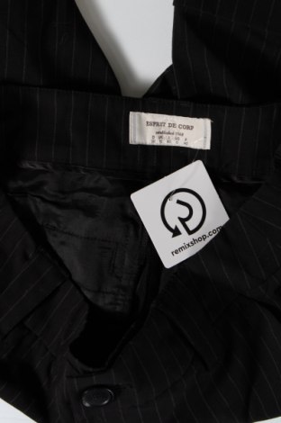 Γυναικείο κοντό παντελόνι Esprit, Μέγεθος M, Χρώμα Μαύρο, Τιμή 7,36 €