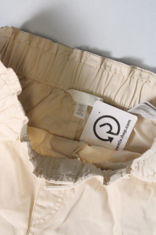 Pantaloni scurți de femei H&M, Mărime S, Culoare Ecru, Preț 49,87 Lei