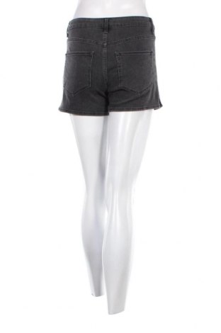 Дамски къс панталон H&M, Размер S, Цвят Сив, Цена 19,00 лв.