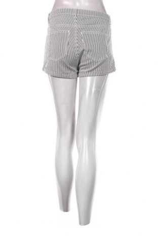 Pantaloni scurți de femei H&M, Mărime S, Culoare Multicolor, Preț 27,36 Lei