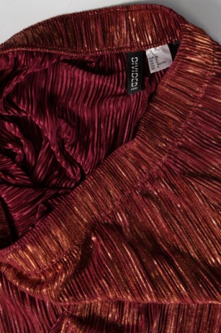 Дамски къс панталон H&M Divided, Размер M, Цвят Многоцветен, Цена 19,00 лв.
