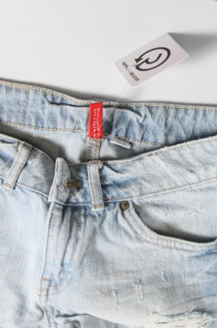 Pantaloni scurți de femei H&M Divided, Mărime S, Culoare Albastru, Preț 28,80 Lei