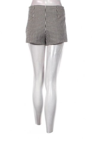 Дамски къс панталон Kendall & Kylie, Размер S, Цвят Многоцветен, Цена 37,61 лв.