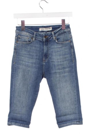 Дамски къс панталон Kenvelo, Размер XS, Цвят Син, Цена 10,26 лв.