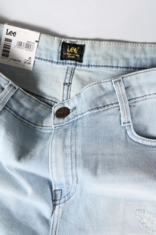 Дамски къс панталон Lee, Размер XL, Цвят Син, Цена 52,52 лв.