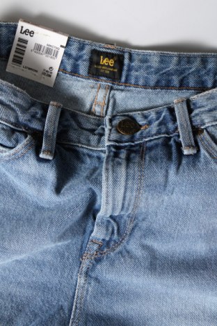 Γυναικείο κοντό παντελόνι Lee, Μέγεθος M, Χρώμα Μπλέ, Τιμή 23,95 €