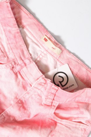 Дамски къс панталон Levi's, Размер S, Цвят Розов, Цена 22,05 лв.