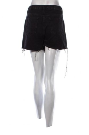 Damen Shorts NA-KD, Größe M, Farbe Schwarz, Preis 23,66 €