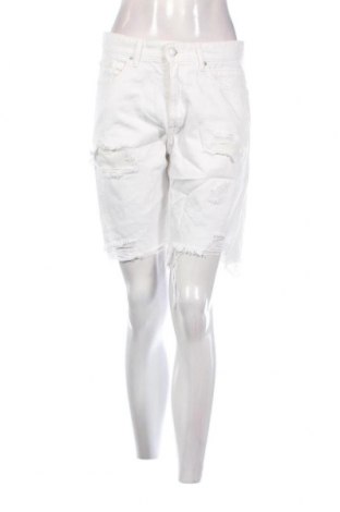 Pantaloni scurți de femei Pull&Bear, Mărime M, Culoare Alb, Preț 28,13 Lei