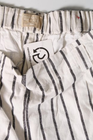 Pantaloni scurți de femei S.Oliver, Mărime M, Culoare Multicolor, Preț 52,20 Lei