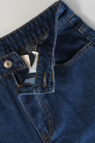 Γυναικείο κοντό παντελόνι SHEIN, Μέγεθος XS, Χρώμα Μπλέ, Τιμή 5,55 €