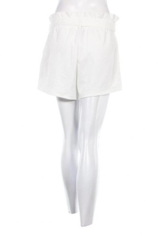 Дамски къс панталон SHEIN, Размер M, Цвят Бял, Цена 19,00 лв.