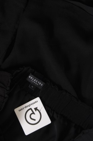 Pantaloni scurți de femei Selected Femme, Mărime XS, Culoare Negru, Preț 68,07 Lei