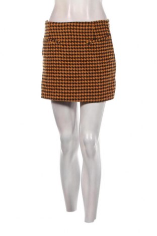 Γυναικείο κοντό παντελόνι Sinsay, Μέγεθος M, Χρώμα Πολύχρωμο, Τιμή 9,72 €