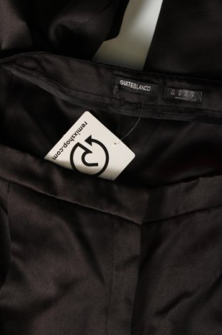 Γυναικείο κοντό παντελόνι Suiteboutique, Μέγεθος M, Χρώμα Μαύρο, Τιμή 9,11 €