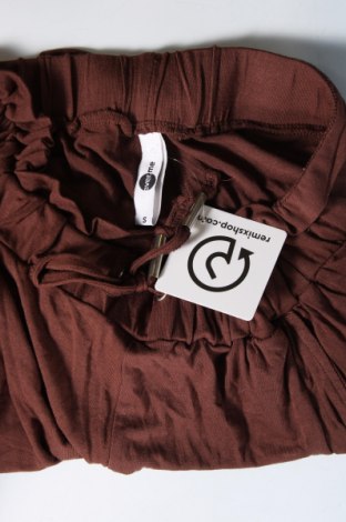 Дамски къс панталон Takko Fashion, Размер S, Цвят Кафяв, Цена 6,65 лв.