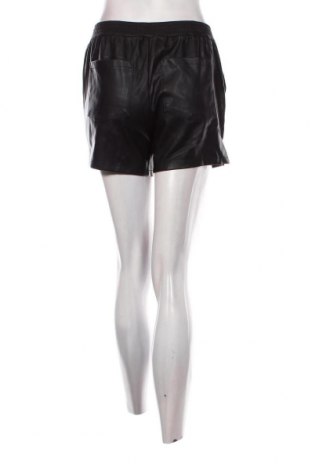 Дамски къс панталон VILA, Размер M, Цвят Черен, Цена 9,00 лв.