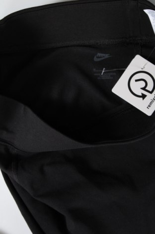 Дамски клин Nike, Размер M, Цвят Черен, Цена 62,01 лв.