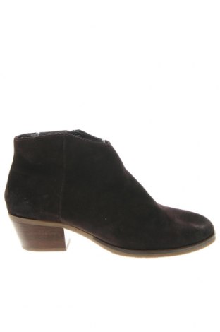 Încălțăminte de damă Clarks, Mărime 41, Culoare Maro, Preț 263,48 Lei