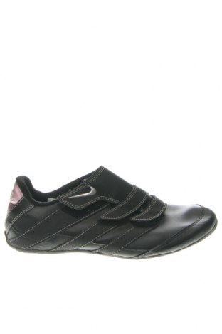 Дамски обувки Nike, Размер 37, Цвят Черен, Цена 62,30 лв.