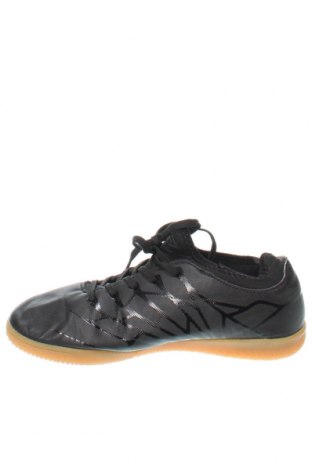 Damenschuhe Umbro, Größe 38, Farbe Schwarz, Preis 43,14 €