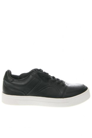 Дамски обувки Uniqlo, Размер 37, Цвят Черен, Цена 105,57 лв.
