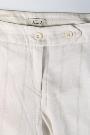 Γυναικείο παντελόνι Alia, Μέγεθος M, Χρώμα Εκρού, Τιμή 8,90 €